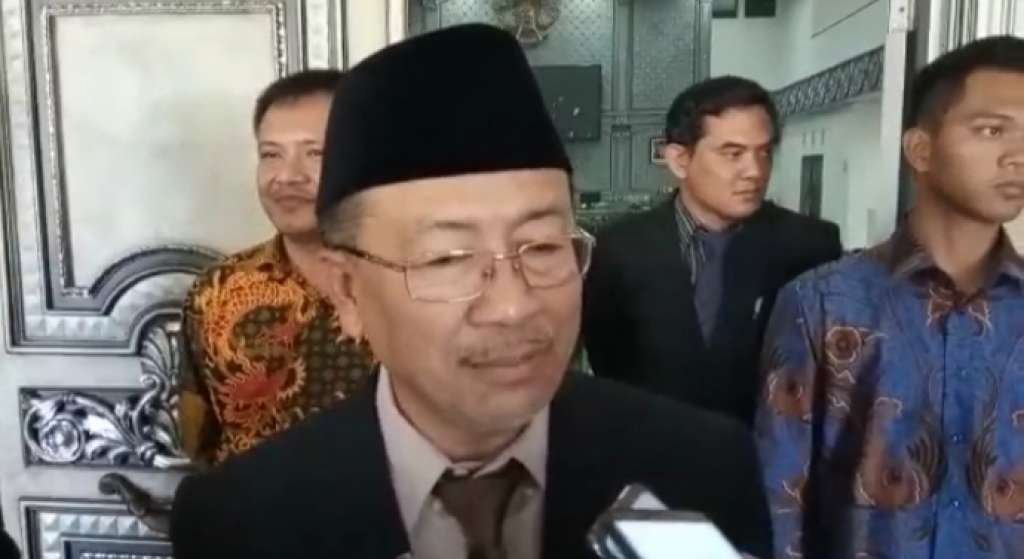 Ganjar Resmi dilantik Jadi Ketua DPRD, Plt Buputi Ucapkan Kun Fayakun