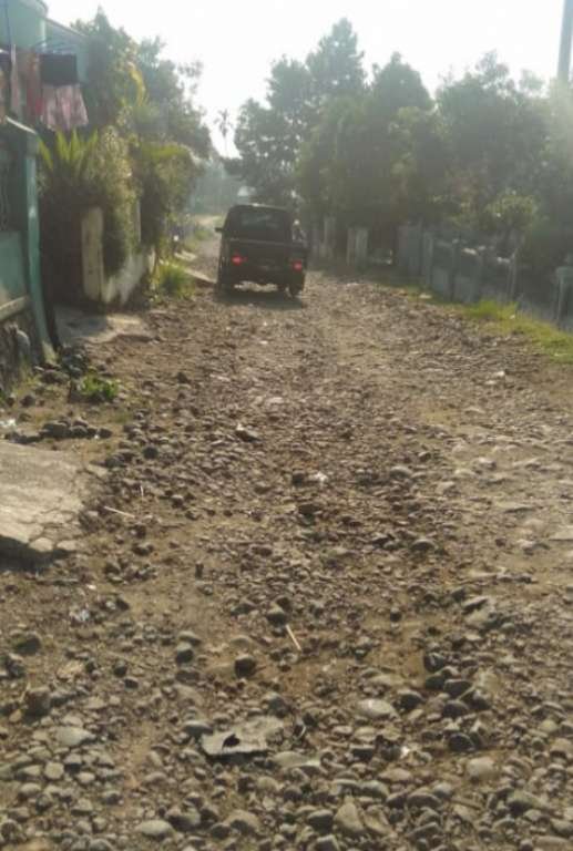 Jalan Penghubung Desa Rusak Parah "Warga" Pemda Jangan Tutup Mata