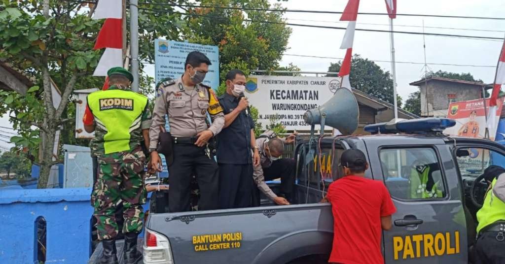Cegah Covid-19, Kapolsek Warungkondang Berikan Himbauan Kepada Masyarakat Jaga Kebersihan