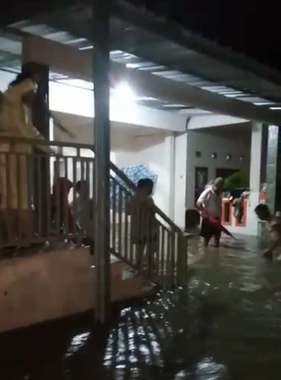 Akibat Gagalnya Pembangunan Pasar Ciranjang, Mengakibatkan Permukiman Warga Banjir