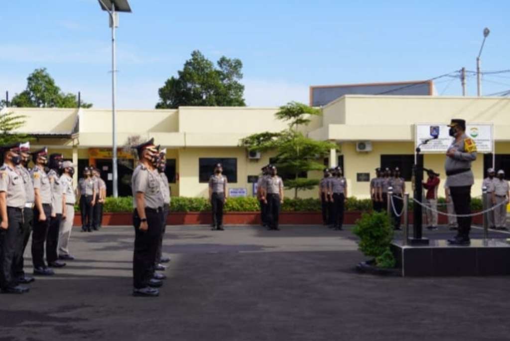 Polres Cianjur Memimpin Upacara Kenaikan Pangkat 139 Perwira dan Bintara