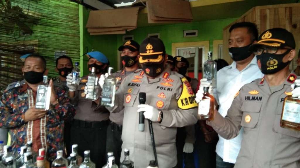 Pabrik Minuman Keras Palsu, Digerebek Satnarkoba Polres Cianjur