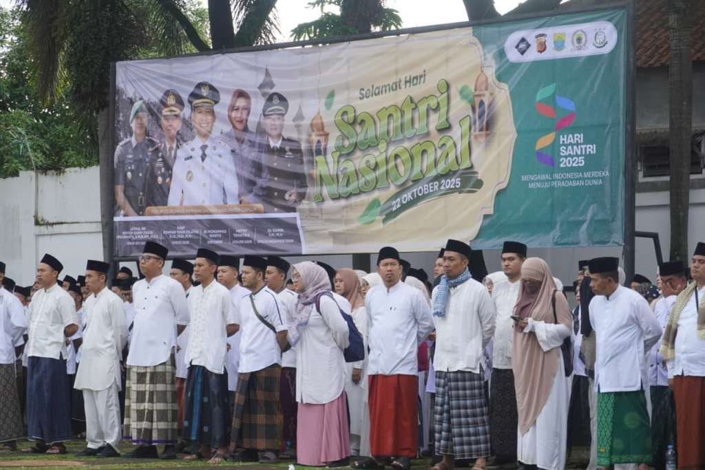 Momen HSN, Bupati Cianjur Ajak Santri Melek Teknologi