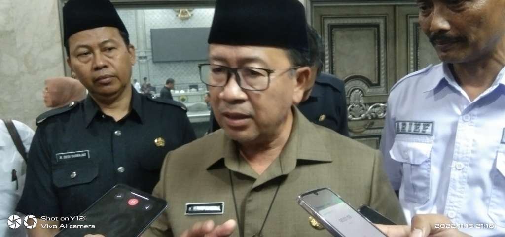 "Kopi Panas" Penertiban Starbuck, Bupati Kesal Satpol PP Terancam Disanksi