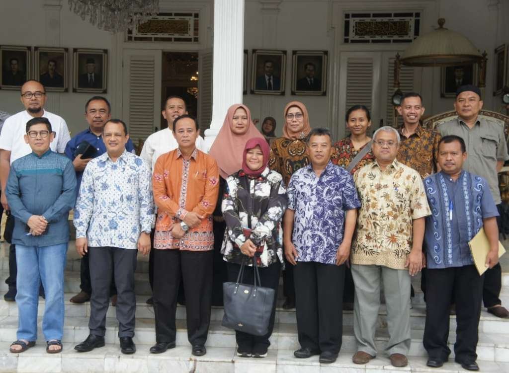 Anggota DPR RI Budhy Setiawan Bawa Ahli Nuklir ke Pendopo Cianjur